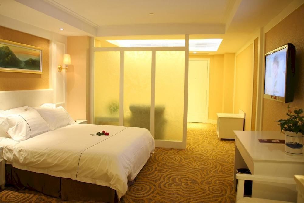 Huizhou Jinhuayue International Hotel Exterior photo