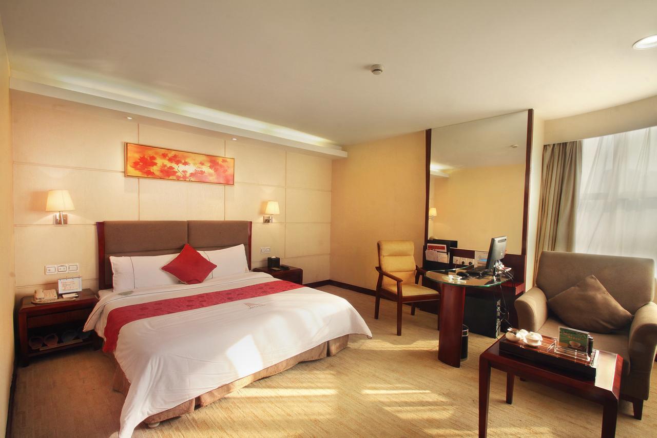 Huizhou Jinhuayue International Hotel Exterior photo